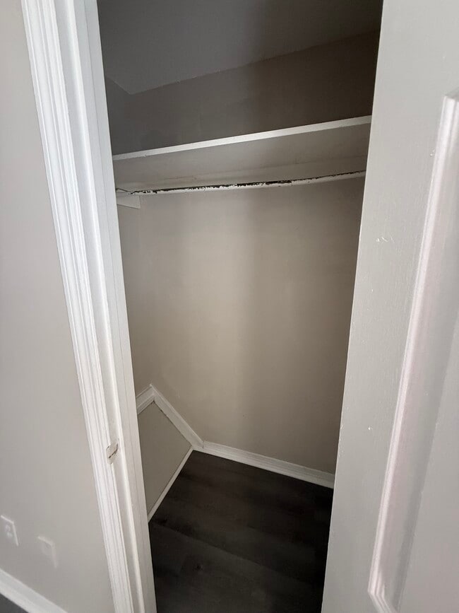 Building Photo - Platinum House LLC