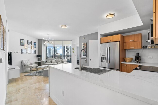 Building Photo - 350 S Miami Ave