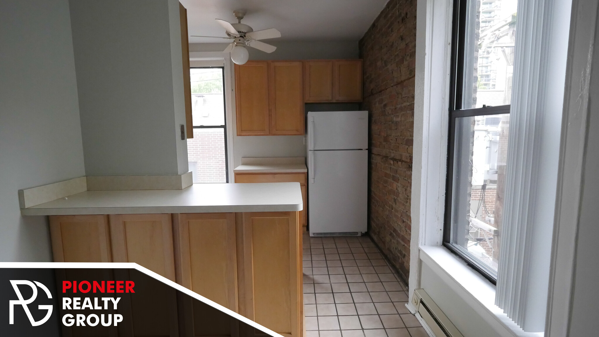 Building Photo - 1212 N Dearborn St