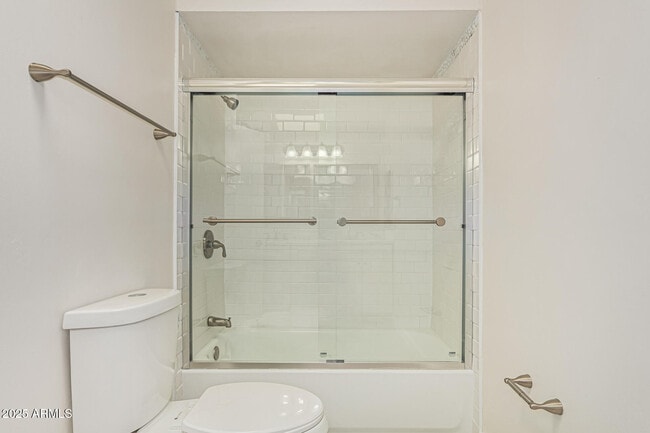 Building Photo - 6480 N 82nd St