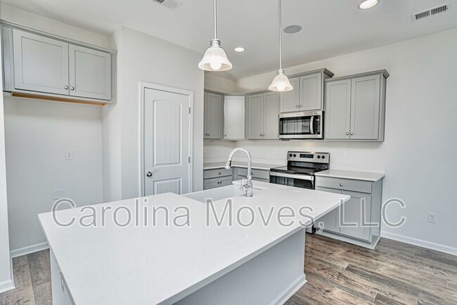 Building Photo - 300 Trail Branch Ct