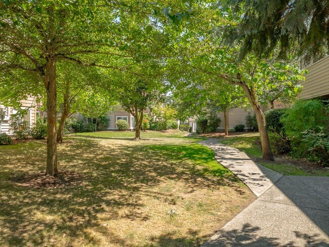 Building Photo - Everything you’ve been dreaming of is here...