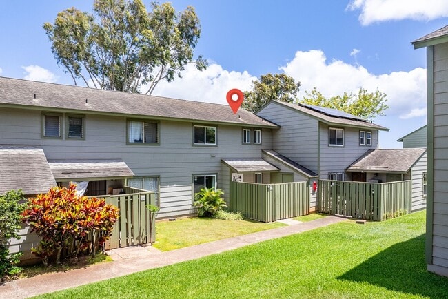 Building Photo - Makakilo Townhouse- 3 bed/ 1.5 bath/ 2 parking - Dog Friendly