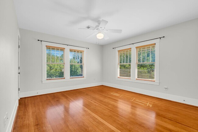 Building Photo - 1117 Harvard St