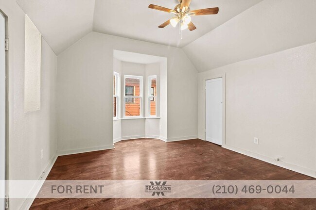 Building Photo - 1618 W Kings Hwy