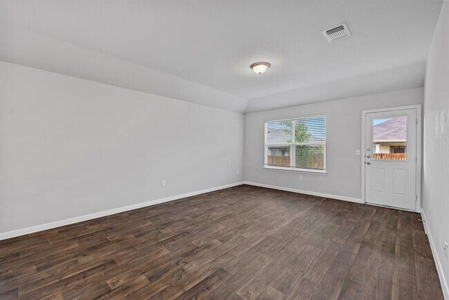 Building Photo - 14006 Macquarie Dr