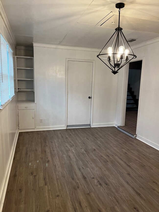 Building Photo - 6650 Zeigler Blvd