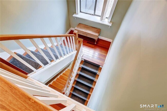 Building Photo - 334 Conestoga Way