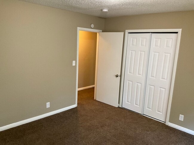Building Photo - BACK ON THE MARKET!