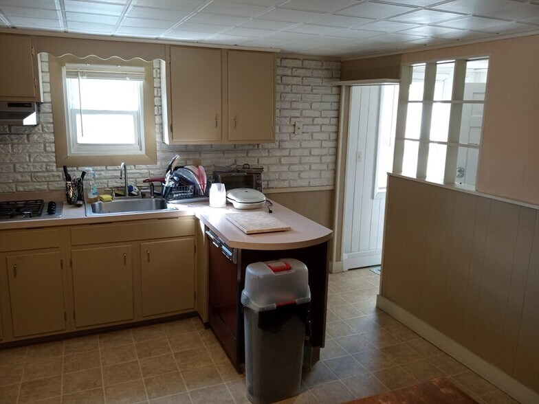 Primary Photo - 78 5th St