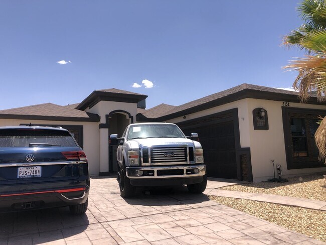 Building Photo - 3132 Tunnel Point Way