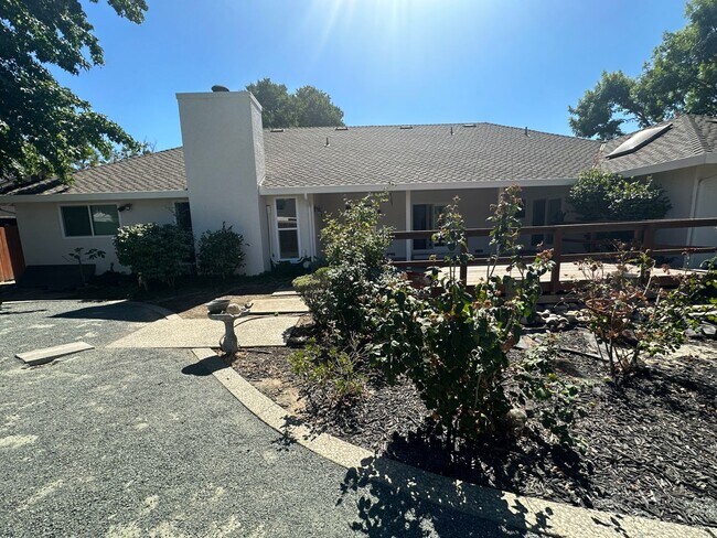 Building Photo - 2601 Bardolino Ln