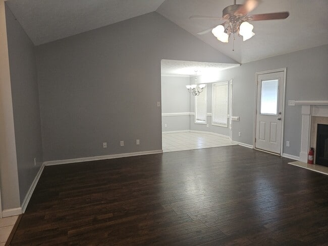 Building Photo - 230 Van Buren Dr