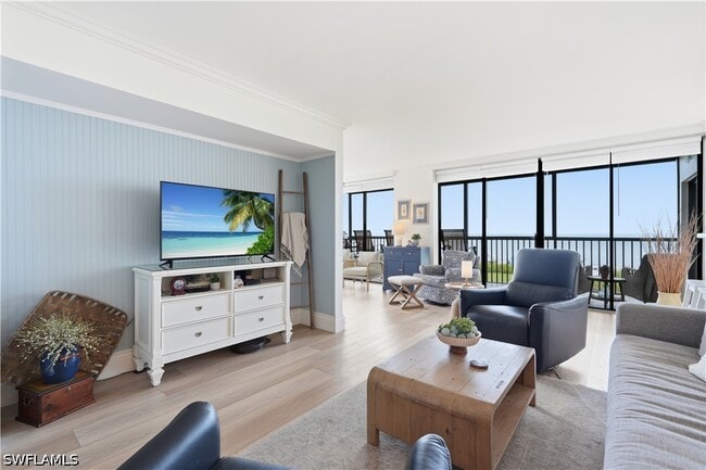Building Photo - 9375 Gulf Shore Dr