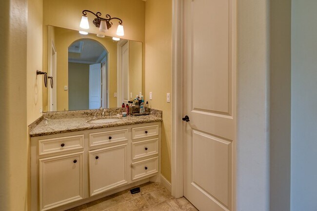 Building Photo - 5623 Waters Landing Ln