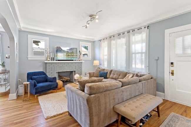 Building Photo - August Availability! Amazing Home Near Slo...