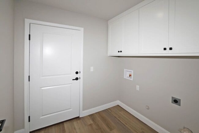 Building Photo - 4707 Scotty Dr