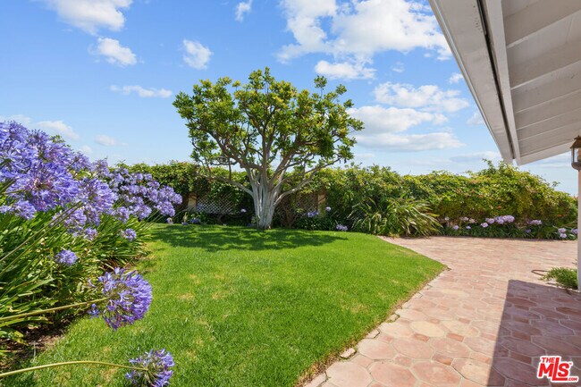 Building Photo - 6236 Trancas Canyon Rd