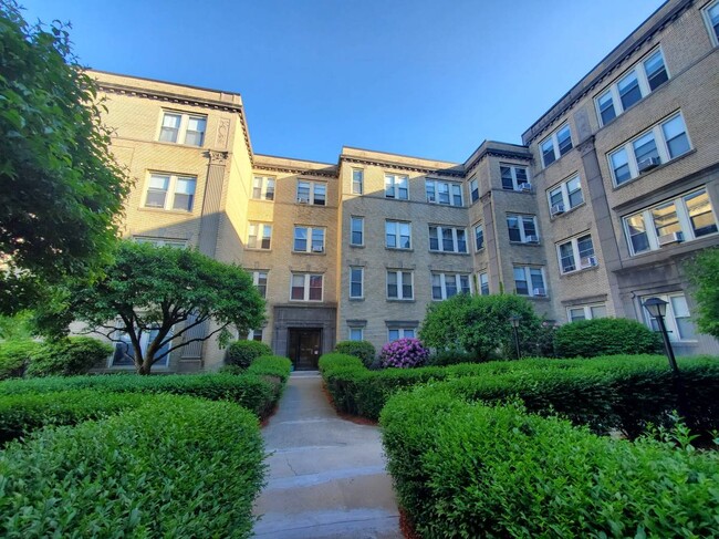 Building Photo - 20 Colborne Rd