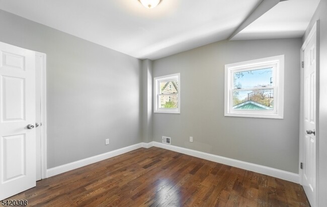 Building Photo - 155 Tichenor Ave