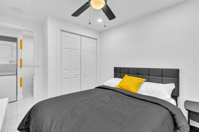 Building Photo - 923 NW 110th St