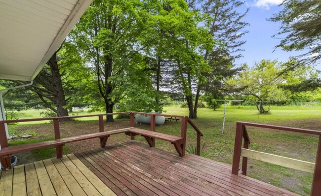 Building Photo - 3-Bedroom Rental Modern Upgrade Pole Barn ...