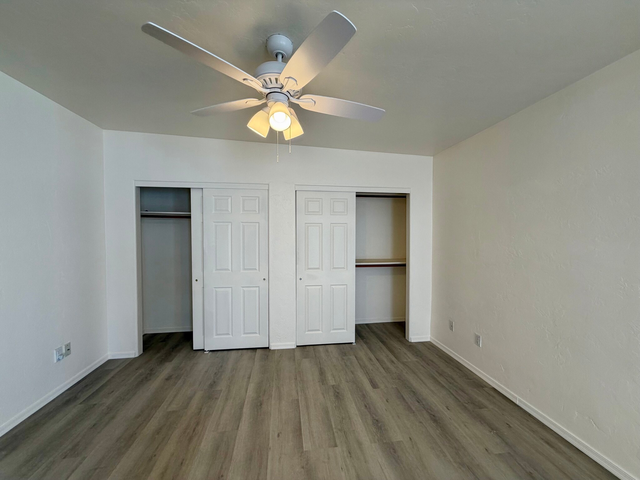 Building Photo - 328 W Santa Barbara