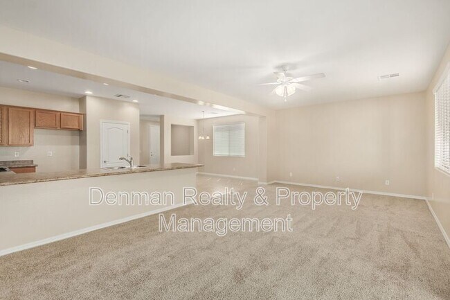 Building Photo - 1154 W Stephanie Ln