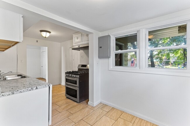 Building Photo - 28649 John Hauk St