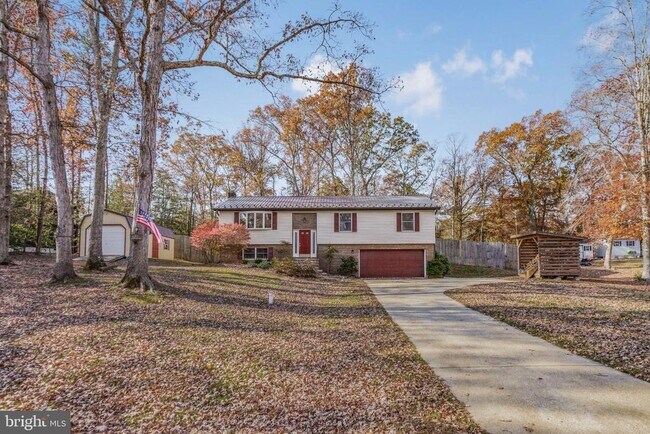 Building Photo - 22397 Armstrong Dr