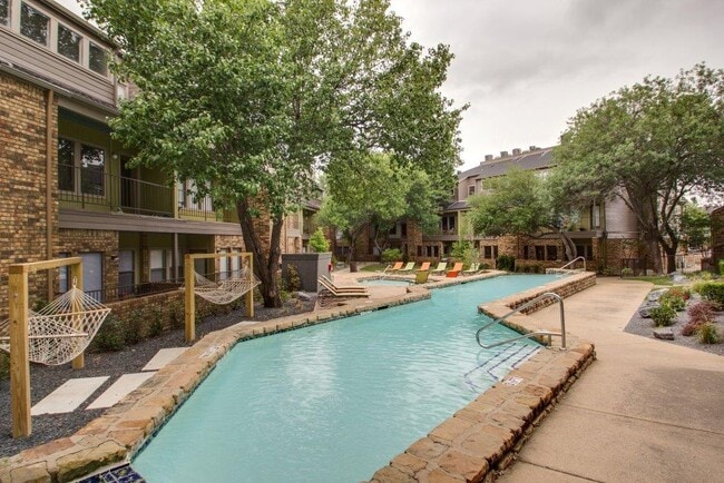 Building Photo - 5325 Sunfish Dr