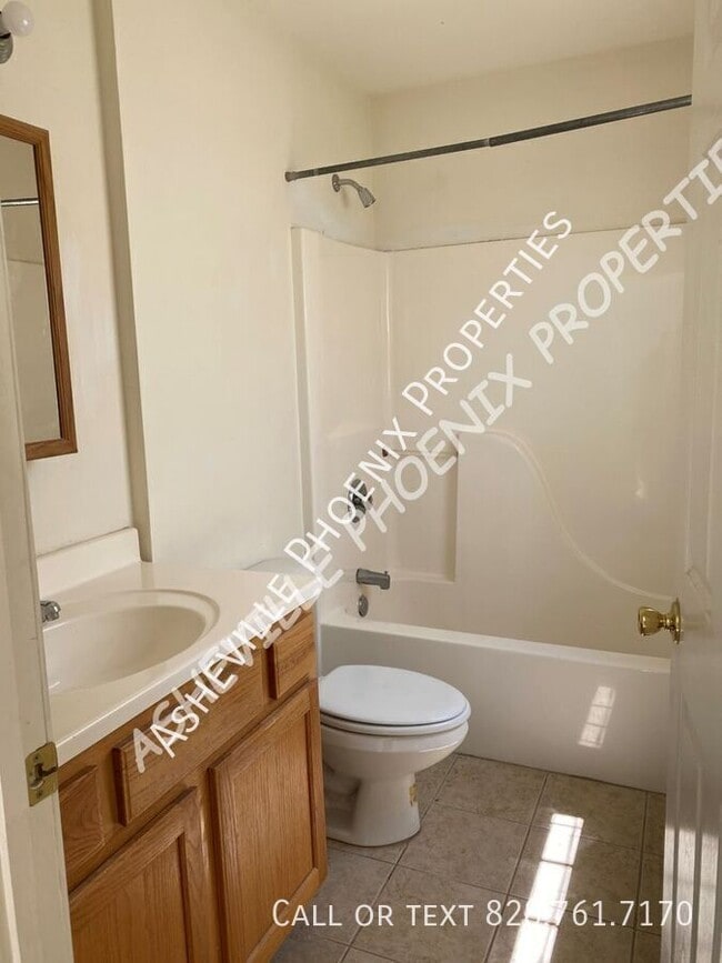 Building Photo - 101 Lanier Ln