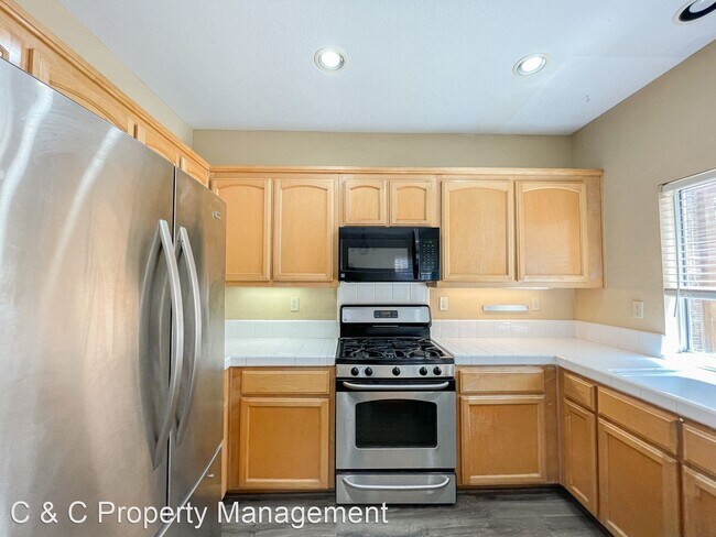 Building Photo - 3 br, 2.5 bath House - 18038 Stonehaven Drive