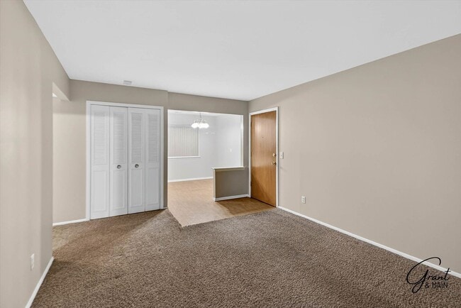 Building Photo - 1 bedroom $1095