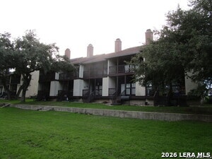 Building Photo - 421 Watts Ln