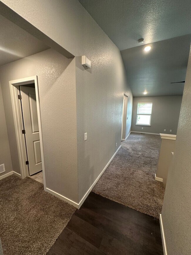 Building Photo - Beautiful 4 Bedroom House in Ault!
