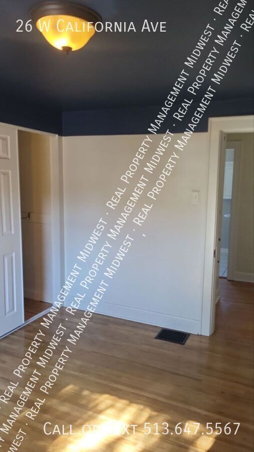 Building Photo - 26 W California Ave