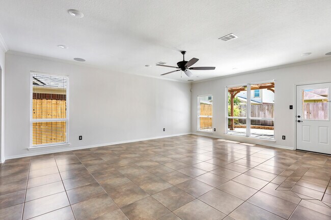 Building Photo - 9960 Cassowary Dr