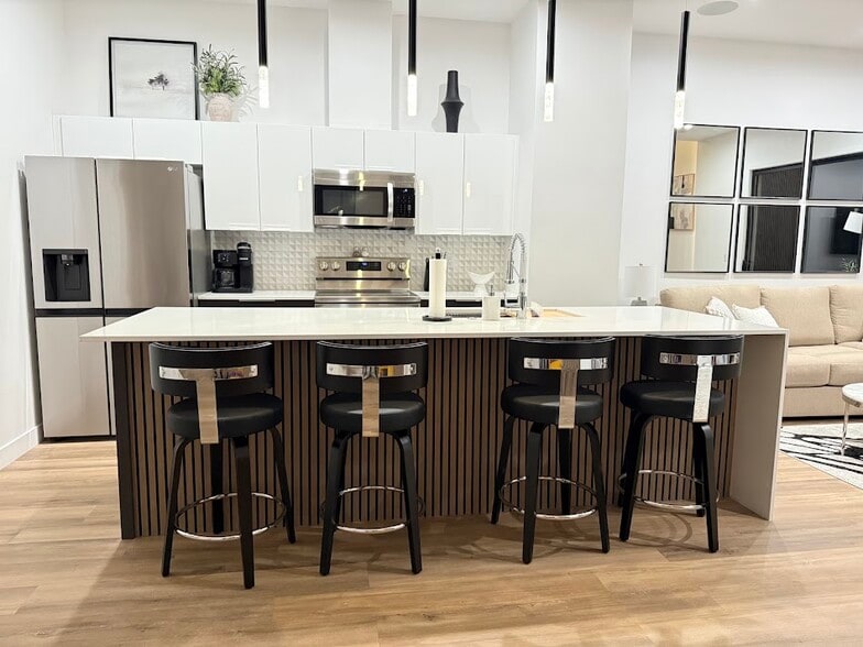 Main Level Kitchen - 4220 N 32nd St