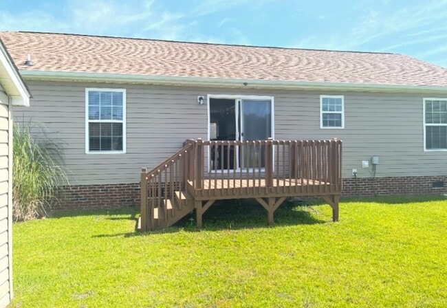 Building Photo - 116 Deer Tree Dr