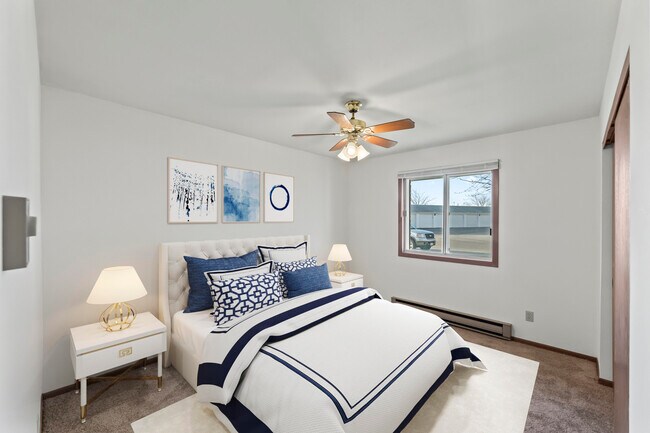 sample bedroom furniture - Highland Park Properties