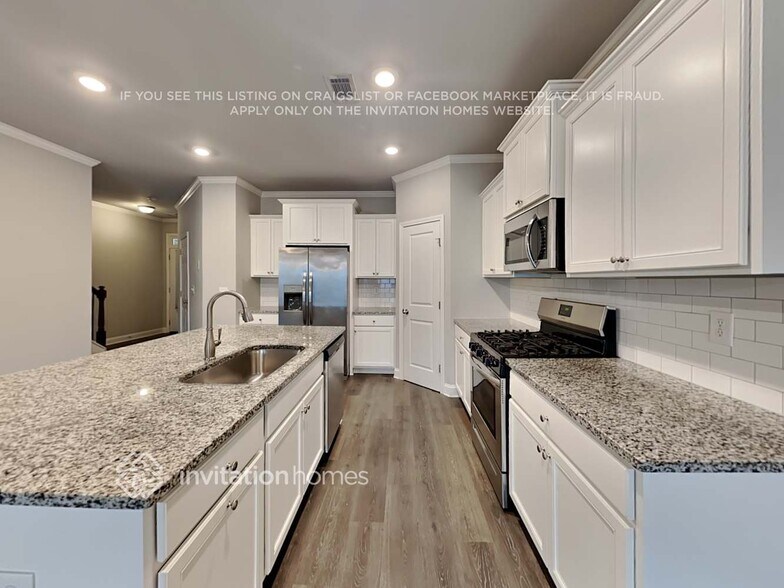Building Photo - 866 Sweet Rosalie Ct