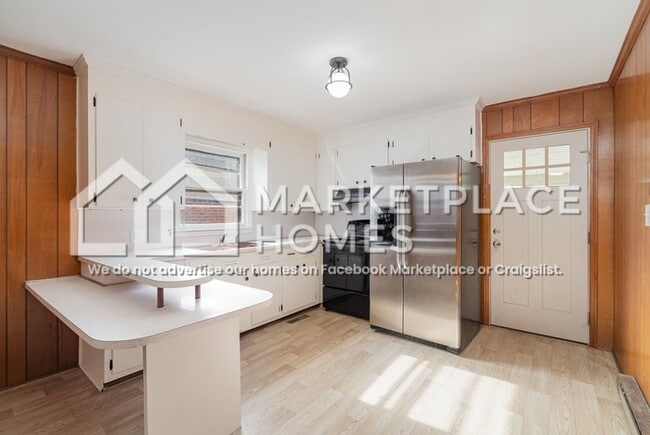 Building Photo - 33991 SC-9