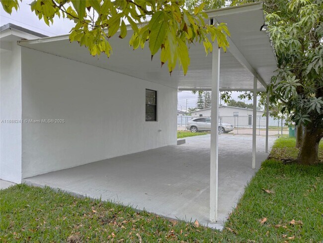 Building Photo - 18711 SW 316th Terrace