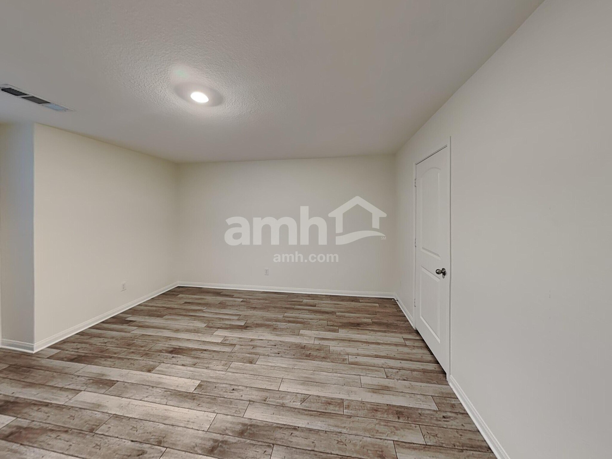 Building Photo - 1102 Treeta Trail