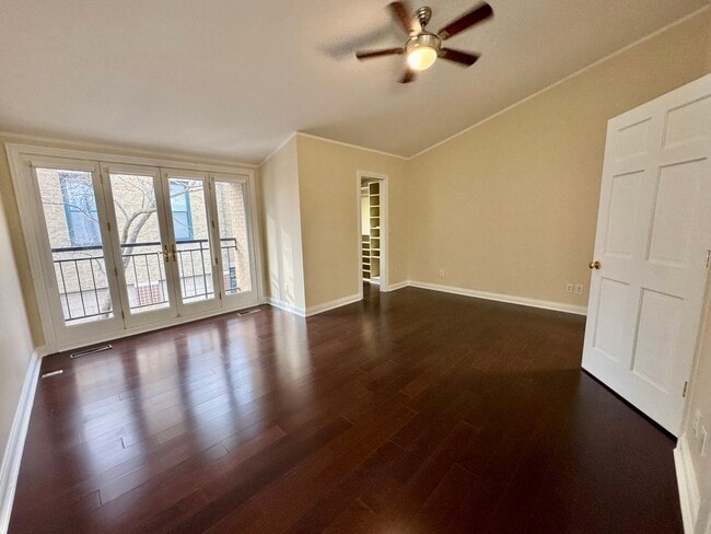 Building Photo - 1628 N Mohawk St