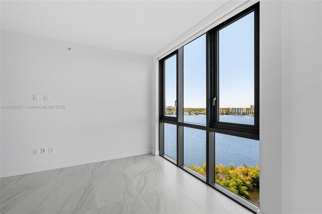 Building Photo - 17111 Biscayne Blvd