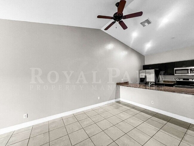 Building Photo - 3BR/2BA Cape Coral Rental - Washer... Dryer... Screened Lanai... This One Came Prepared