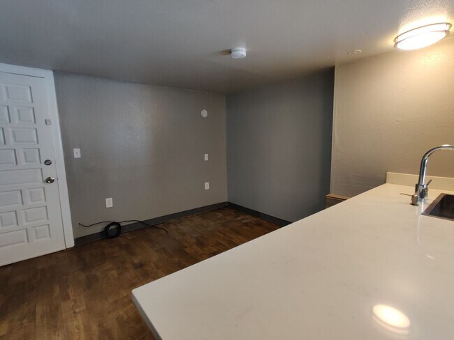 Building Photo - Rental -- Queen Anne