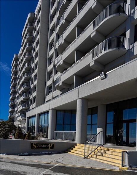 Building Photo - 303 Sugar Top Dr